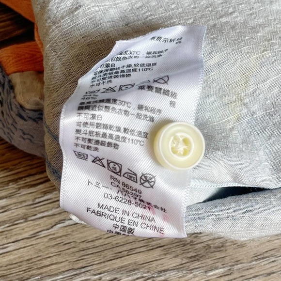 TOMMY BAHAMA Hawaiian Button Down Shirt - Picture 13 of 13